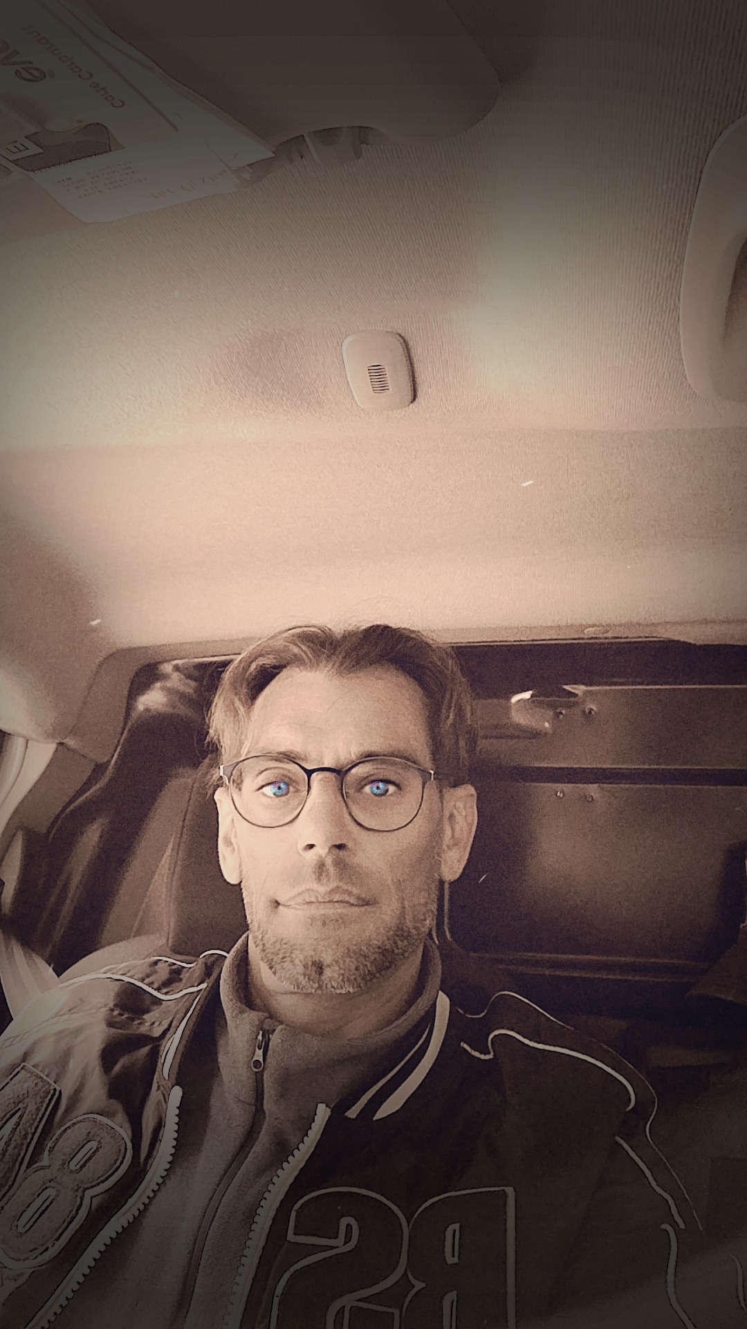 Attila, 45 ans, Châtillon